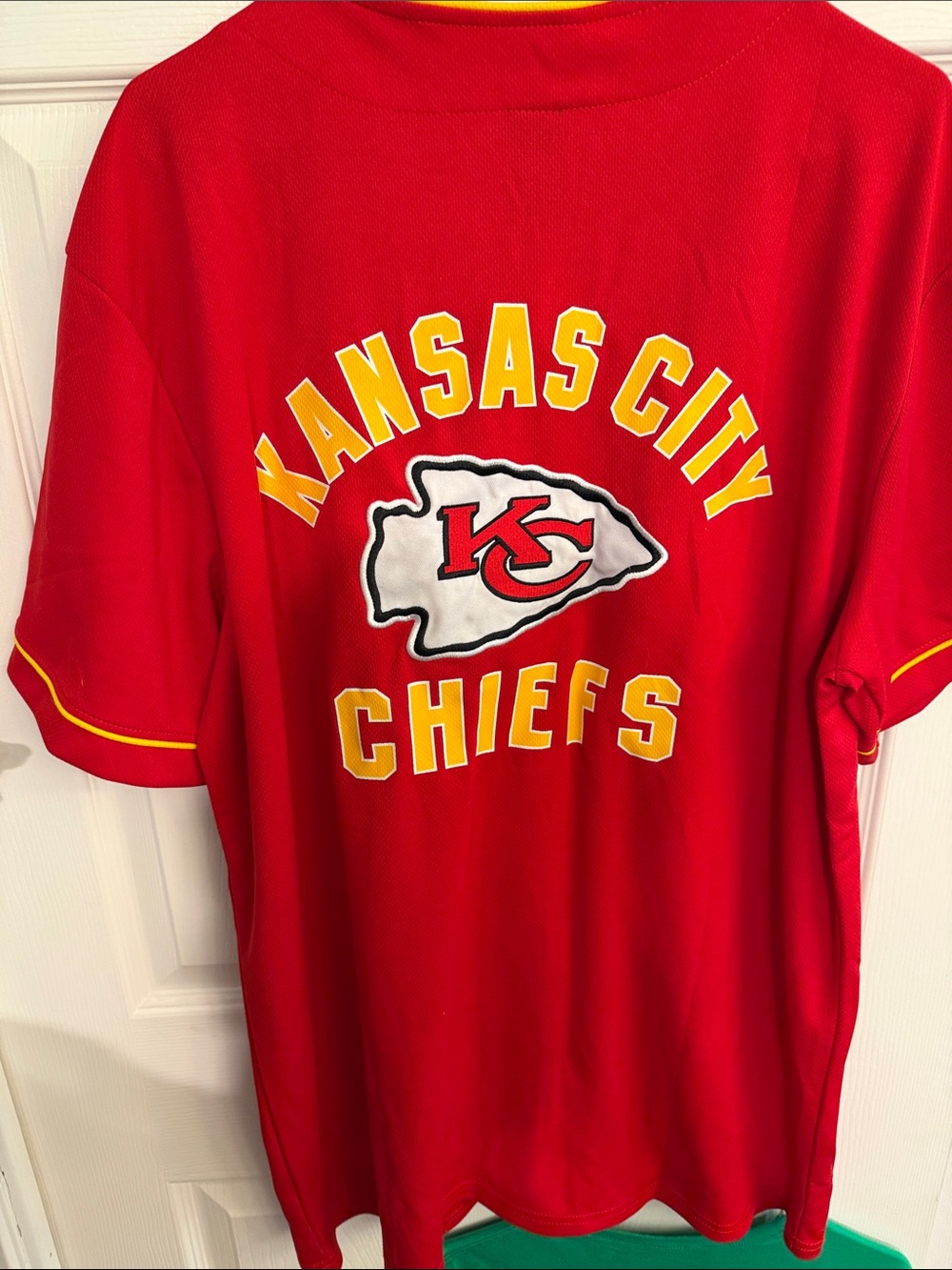 Kansas City Chiefs Red & Yellow Button-Up Jersey - Picture 4 of 4